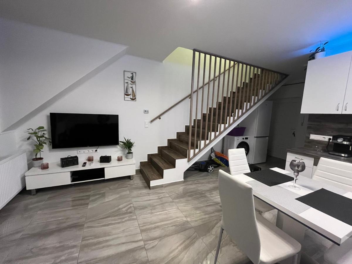 Ciao Lilla Apartman Keszthely Buitenkant foto