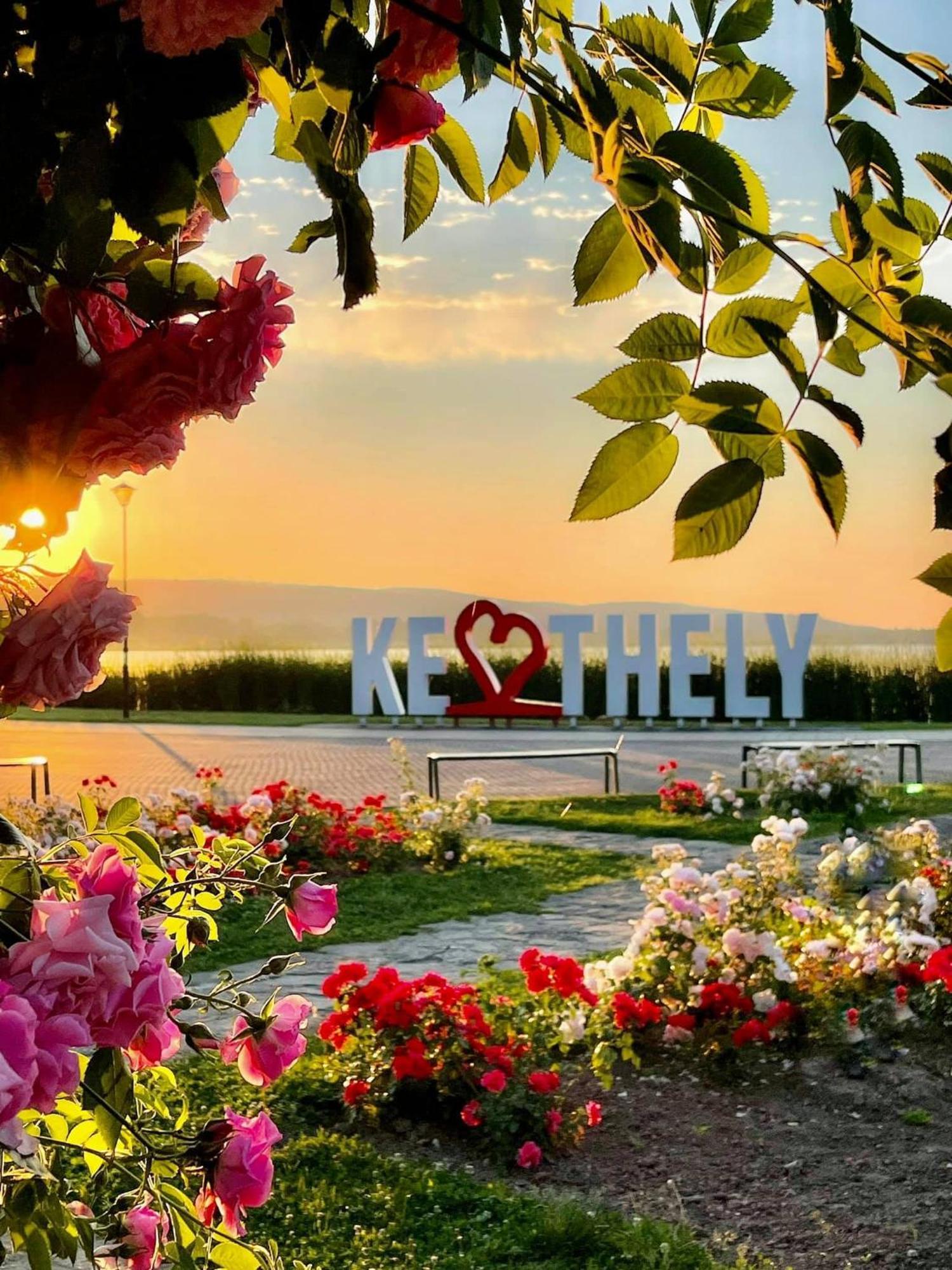 Ciao Lilla Apartman Keszthely Buitenkant foto